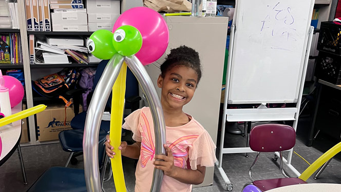 K-8 School in Detroit MI: Detroit Merit students learn to make balloon animals